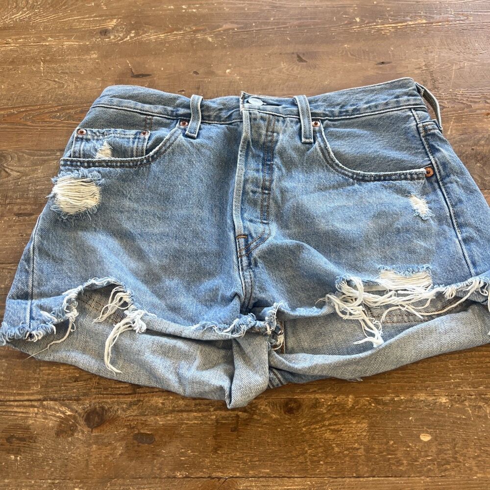 Levi's 501 Original Fit High-Rise Women's Distressed Denim Jean Shorts Sz 28